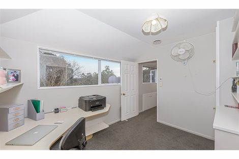 Photo of property in 2/26 Elliott Avenue, Bayview, Auckland, 0629