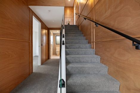 Photo of property in 6 Florence Close, Queenstown Hill, Queenstown, 9300