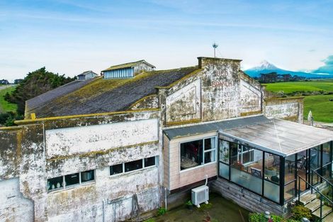 Photo of property in 2604 South Road, Otakeho, Hawera, 4678