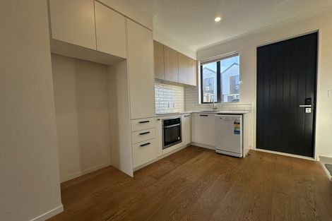 Photo of property in 60 Waipuhinui Way, Wiri, Auckland, 2104