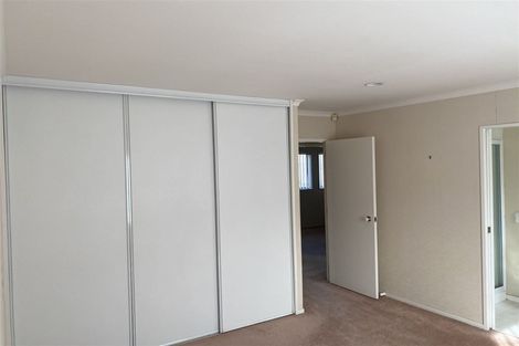 Photo of property in 2/36 West Fairway, Golflands, Auckland, 2013