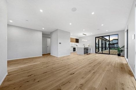 Photo of property in 5 Paihere Street, Huapai, Kumeu, 0810
