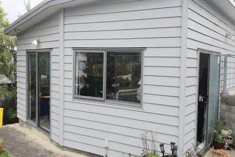 Photo of property in 12 Mallard Place, Unsworth Heights, Auckland, 0632