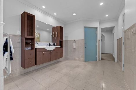 Photo of property in 66 Shelter Drive, Greenhithe, Auckland, 0632