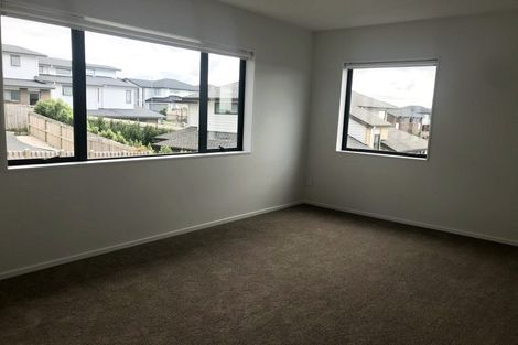 Photo of property in 55 Platinum Rise, Ranui, Auckland, 0612
