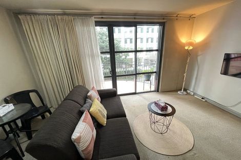 Photo of property in Atrium Apartments, 2c/154 The Terrace, Wellington Central, Wellington, 6011