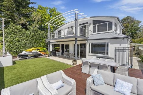 Photo of property in 85 Paremata Road, Paremata, Porirua, 5024