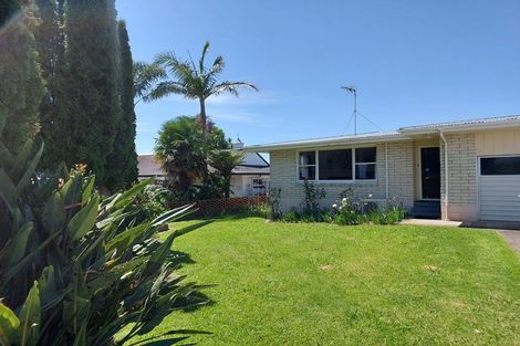 Photo of property in 11 Carol Place, Otumoetai, Tauranga, 3110