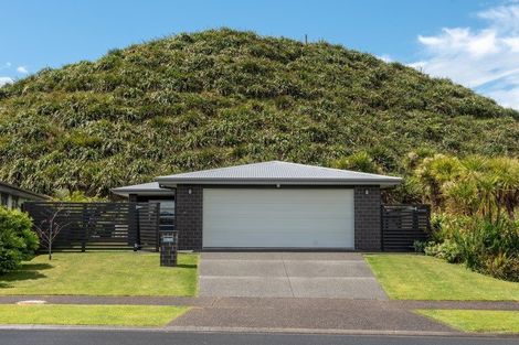 Photo of property in 15 Lakeview Quay, Pyes Pa, Tauranga, 3112