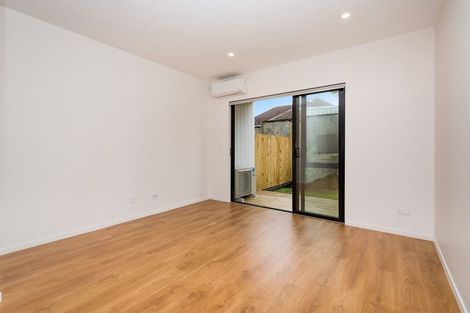Photo of property in 4/26 Springvale Drive, Fairview Heights, Auckland, 0632