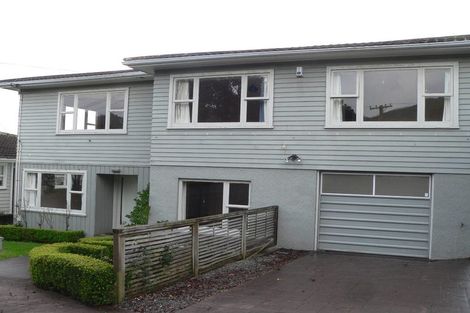 Photo of property in 21 Saint Edmund Crescent, Tawa, Wellington, 5028