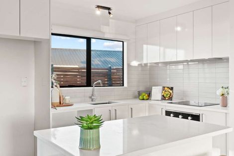 Photo of property in 91 Templeton Place, Clendon Park, Auckland, 2103