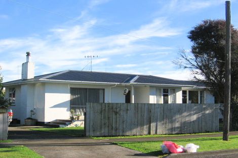 Photo of property in 32 Lethbridge Street, Feilding, 4702