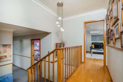 Photo of property in 11 Divich Avenue, Te Atatu South, Auckland, 0610