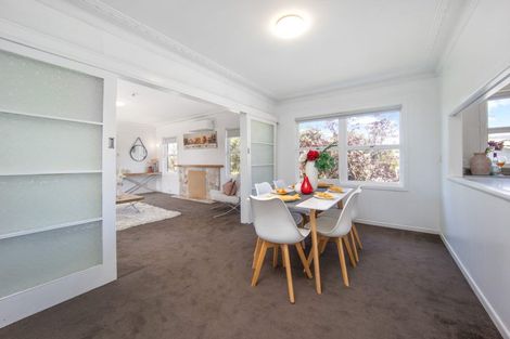 Photo of property in 34 Kohekohe Street, New Lynn, Auckland, 0600