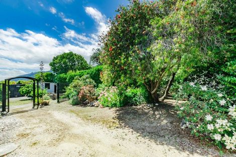 Photo of property in 11b Graham Grove, Waikanae, 5036