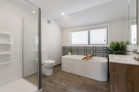 Photo of property in 19 Prestbury Grove, Churton Park, Wellington, 6037