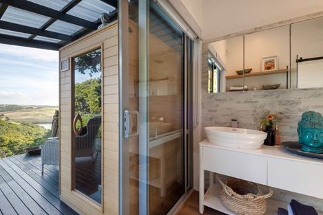 Photo of property in 205 Takahoa Drive, Kaiwaka, 0573