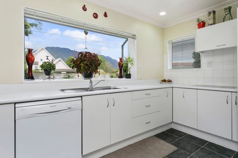 Photo of property in 19 Grace Avenue, Te Aroha, 3320