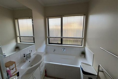 Photo of property in 62 Aquila Crescent, Rototuna North, Hamilton, 3210