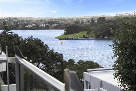 Photo of property in 8/258 Hurstmere Road, Takapuna, Auckland, 0622