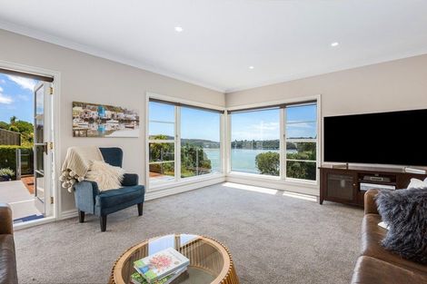 Photo of property in 61 Seaview Road, Paremata, Porirua, 5024