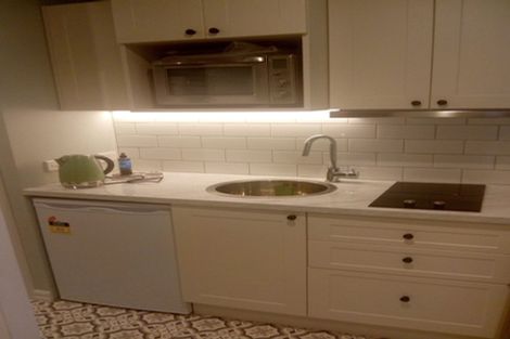 Photo of property in 28 Talavera Terrace, Kelburn, Wellington, 6012