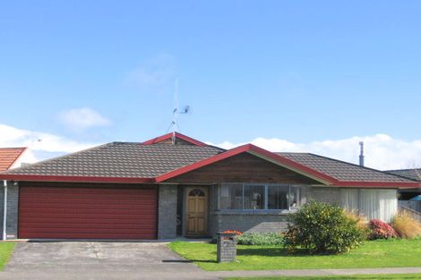 Photo of property in 16 Moreland Avenue, Pukete, Hamilton, 3200