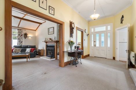 Photo of property in 7 Calico Line, Marton, 4710