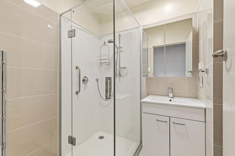 Photo of property in Jerningham Apartments, 20 Oriental Terrace, Oriental Bay, Wellington, 6011