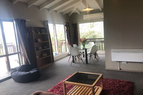 Photo of property in 15a Cameron Place, Fernhill, Queenstown, 9300