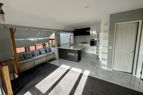 Photo of property in 3 Jim Rhind Place, Pahurehure, Papakura, 2113