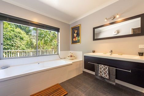 Photo of property in 132 Maui Pomare Road, Nikau Valley, Paraparaumu, 5032