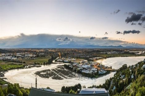 Photo of property in 126 Cannon Hill Crescent, Mount Pleasant, Christchurch, 8081