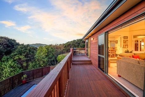 Photo of property in 22 Port Lane, Whitby, Porirua, 5024