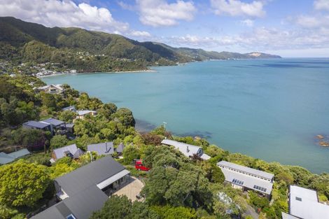 Photo of property in 22 Howard Road, Point Howard, Lower Hutt, 5013