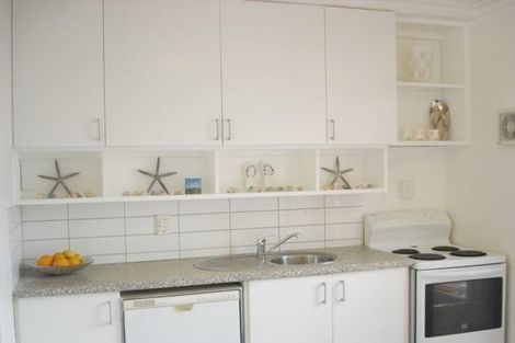 Photo of property in 4/23 Craig Road, Milford, Auckland, 0620