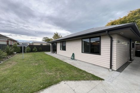 Photo of property in 2/141 Cuthberts Road, Aranui, Christchurch, 8061
