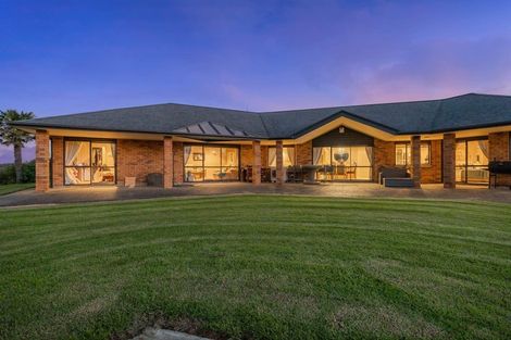 Photo of property in 65 Ashwood Avenue, Dairy Flat, Albany, 0792