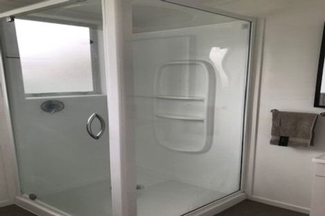 Photo of property in 77 Bartholomew Road, Levin, 5510