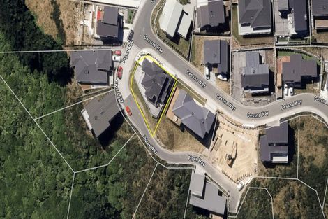 Photo of property in 2 Cessna Way, Newlands, Wellington, 6037