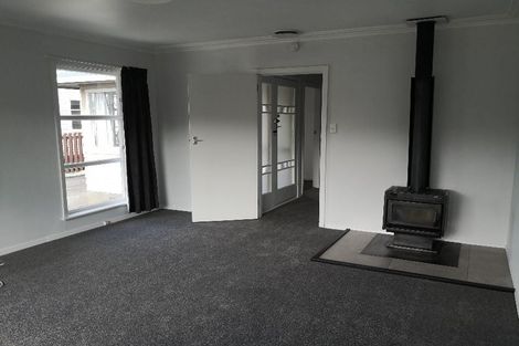 Photo of property in 7 Heretaunga Square, Silverstream, Upper Hutt, 5019