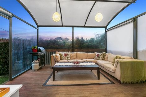 Photo of property in 52a Channel View Road, Campbells Bay, Auckland, 0630