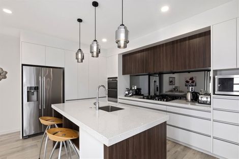 Photo of property in 3 Lewis Younie Road, Kumeu, 0810