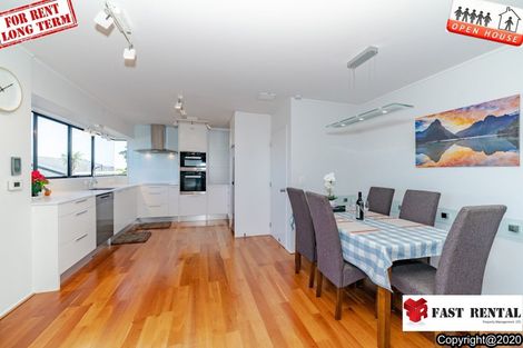 Photo of property in 1/211 Onewa Road, Birkenhead, Auckland, 0626
