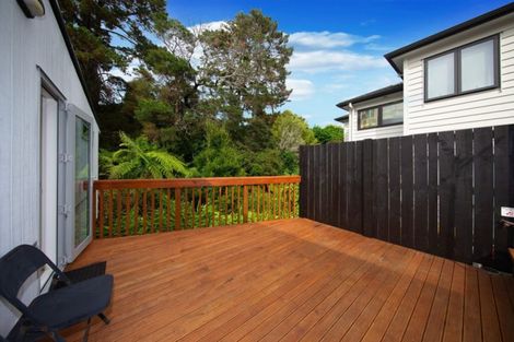 Photo of property in 6 Cronin Place, Beach Haven, Auckland, 0626
