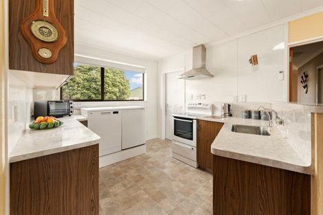 Photo of property in 10 Kerwood Place, Gore, 9710