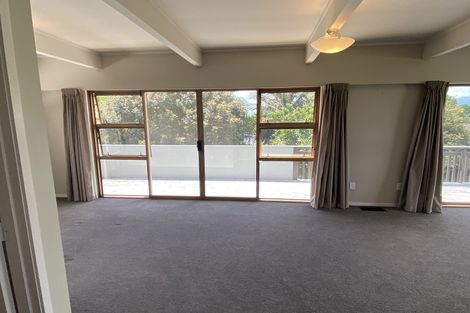 Photo of property in 6 Barnhill Crescent, Pahurehure, Papakura, 2113