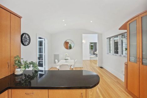 Photo of property in 2/48 Sunnynook Road, Sunnynook, Auckland, 0620