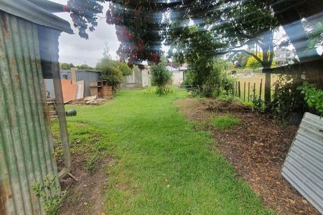 Photo of property in 30 Wikitoria Road, Putiki, Whanganui, 4501